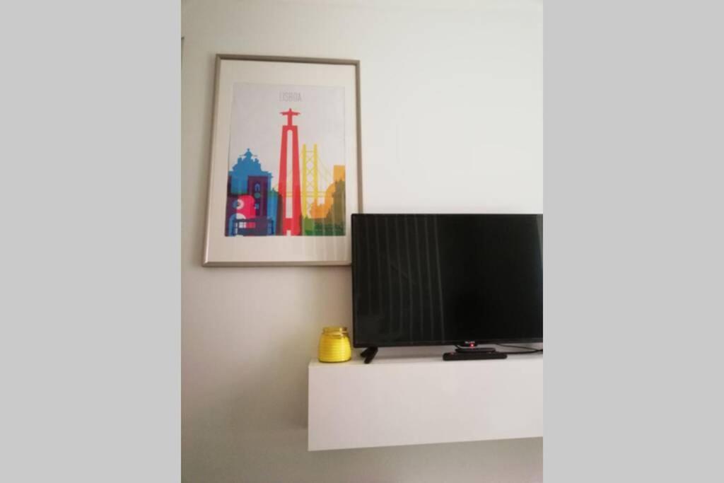 Charming Small Loft In Alfama Near Castelo S Jorge Apartamento *
