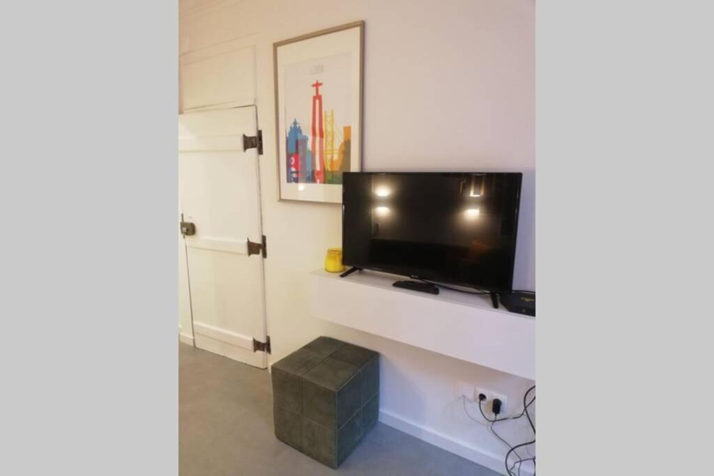 Charming Small Loft In Alfama Near Castelo S Jorge Apartamento Lisboa